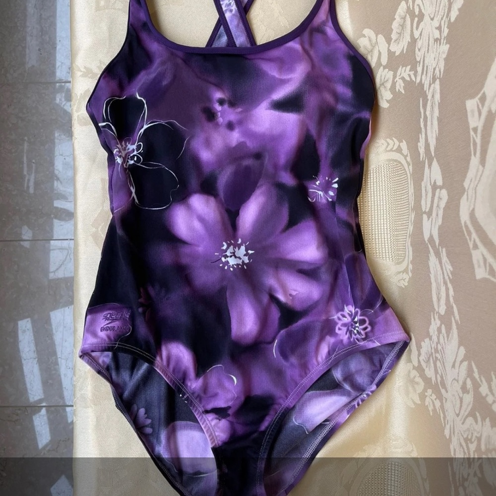 Speedo bathing suit size 8